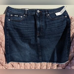 DKNY Mid Rise Denim Skirt